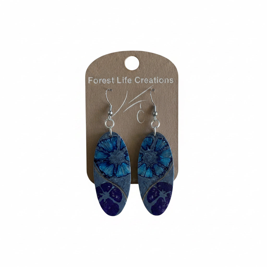 Chlorociboria w/resin-blue flower