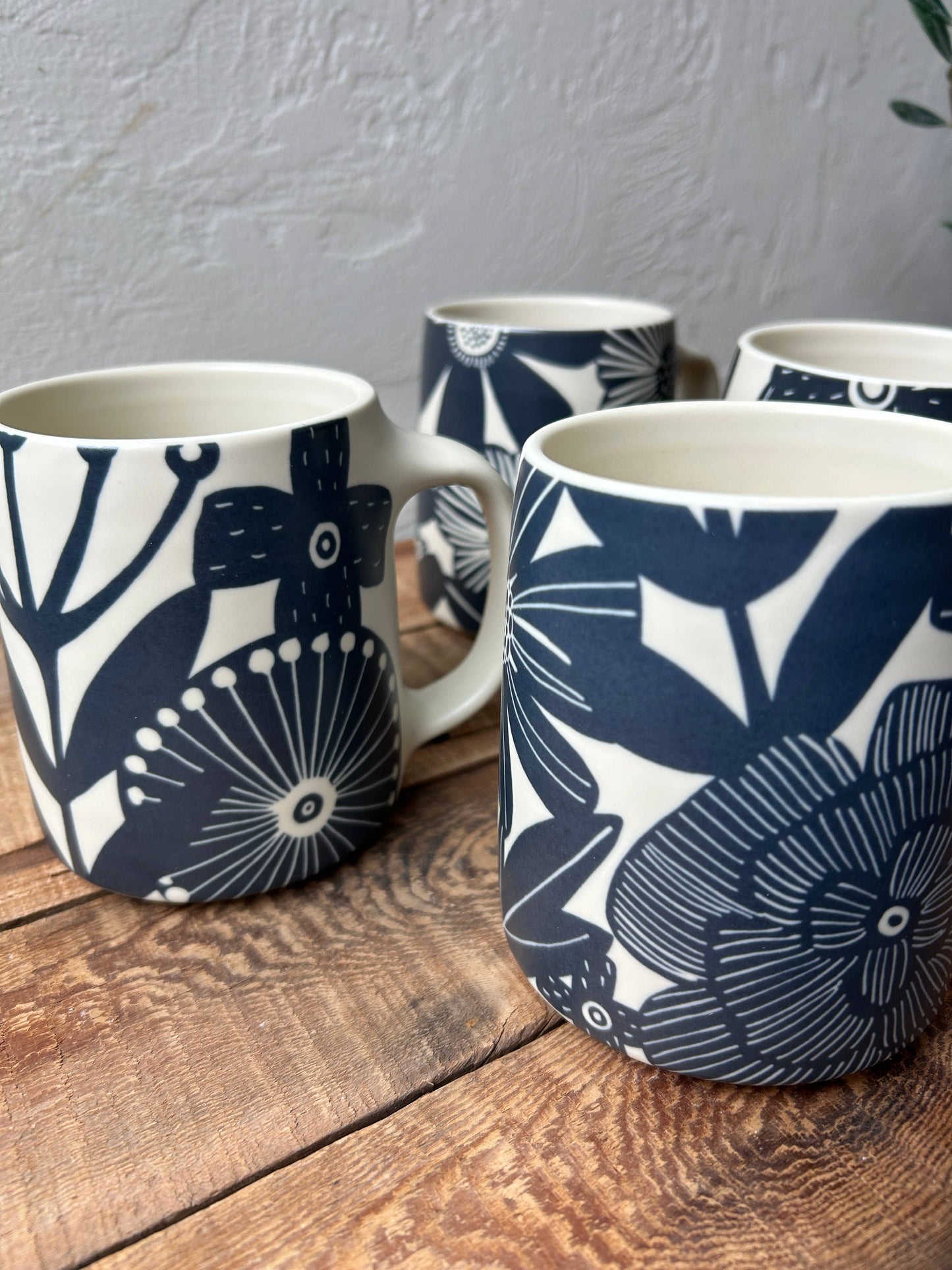 Reproduction Floral Mug Collection setof4