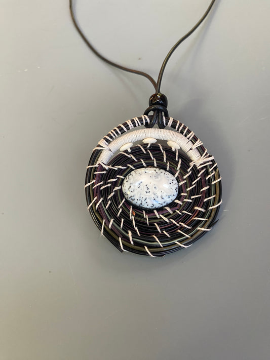 Cabochon Pendant/ Black